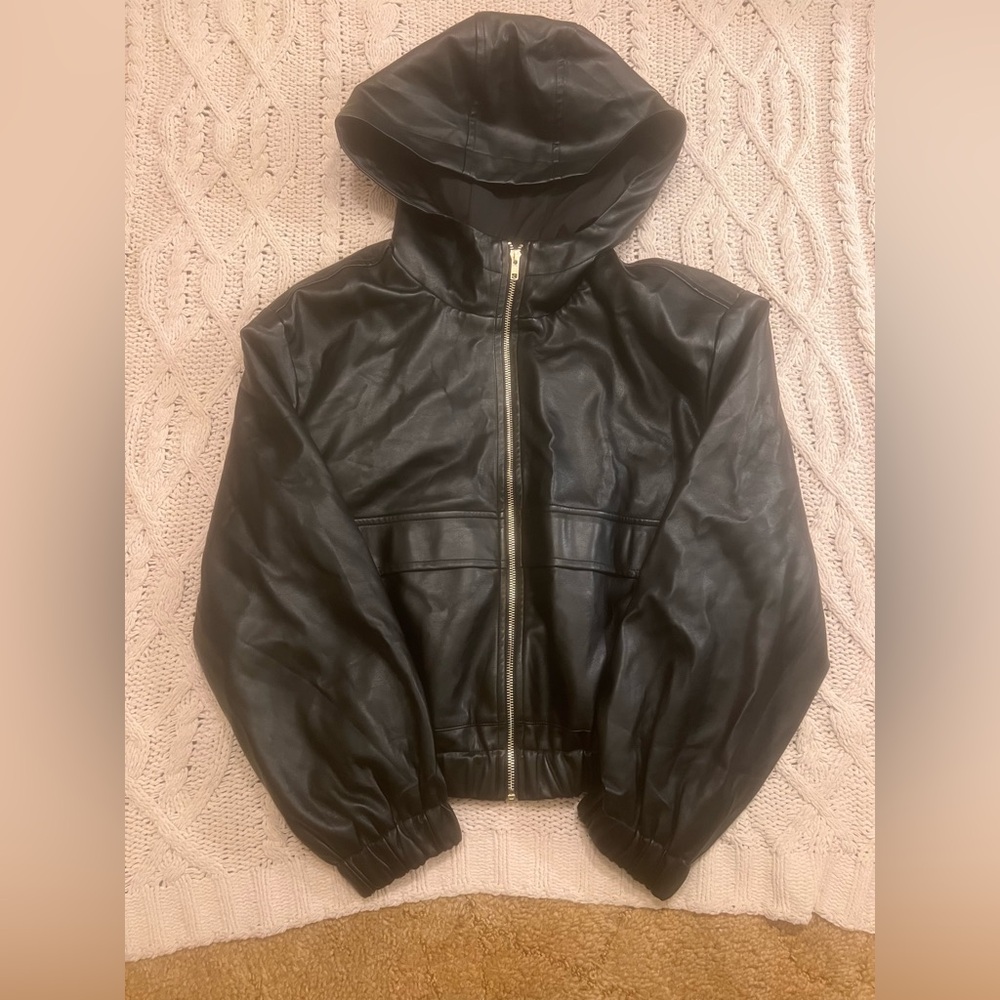 Lulu’s Black Pleather Bomber Jacket - size medium